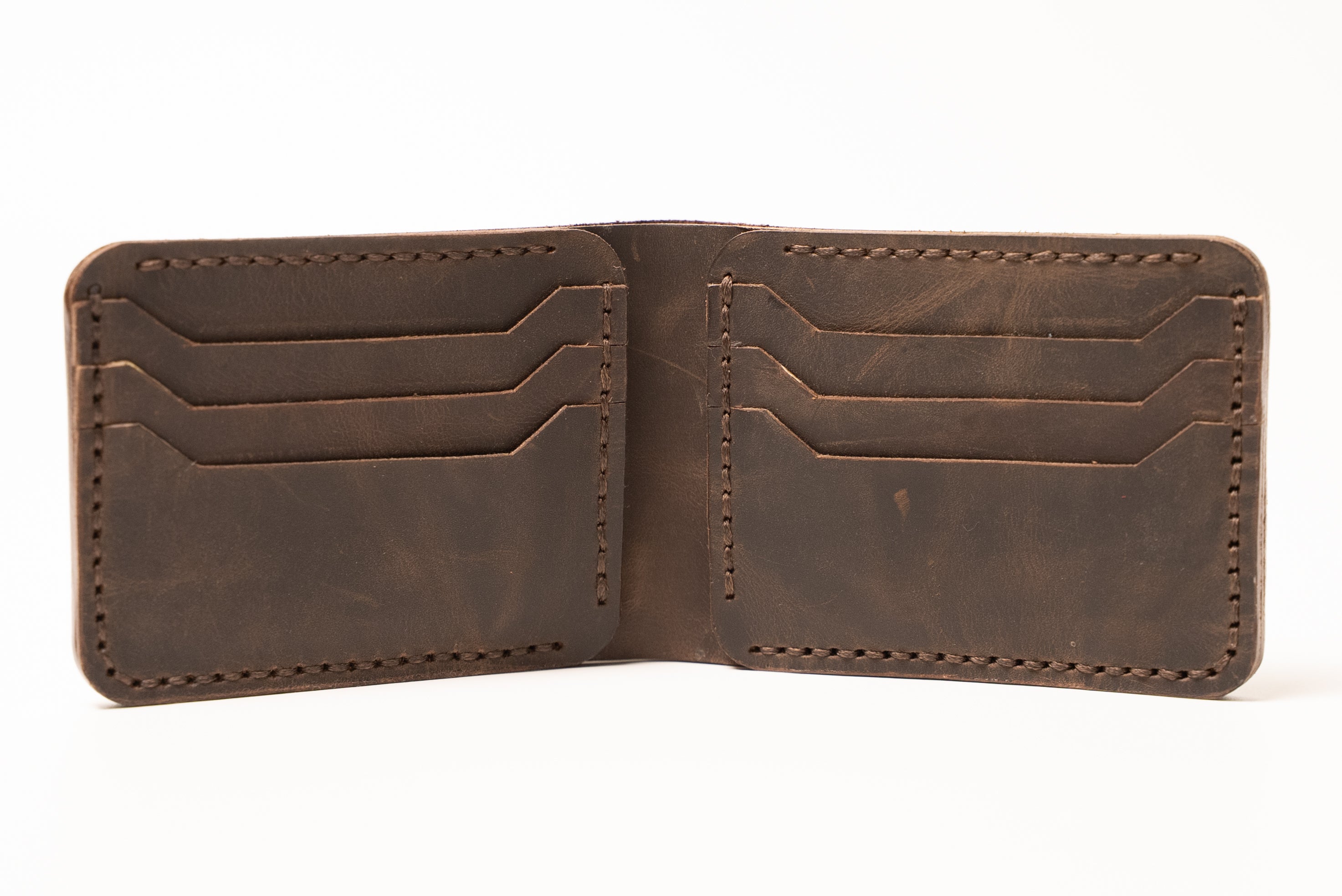 Royal Men's Genuine Leather Bi-Fold Wallet | 8 Card Capacity.