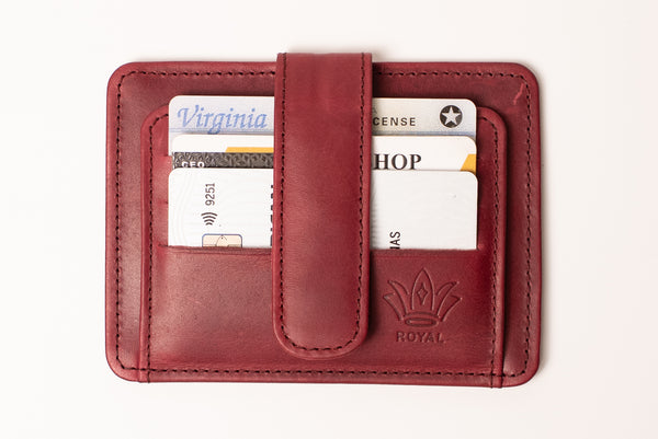 ROYAL Card Wallet - Slim Leather with Magnetic Closure.