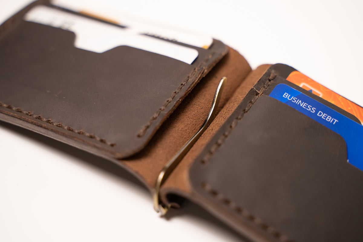 Royal Signature Wallet - Genuine Leather Minimalist Design with Reinforced Contrast Stitching & Slim Profile for Perfect Pocket Fit.