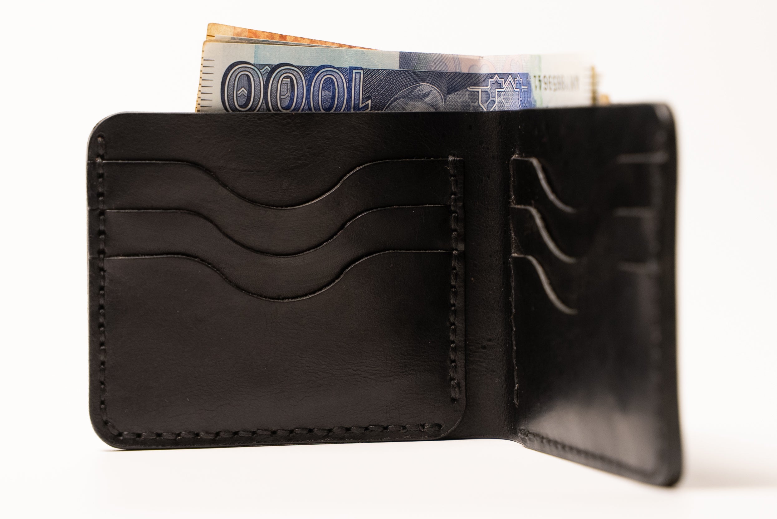 ROYAL Classic Bi-Fold Leather Wallet – Black.