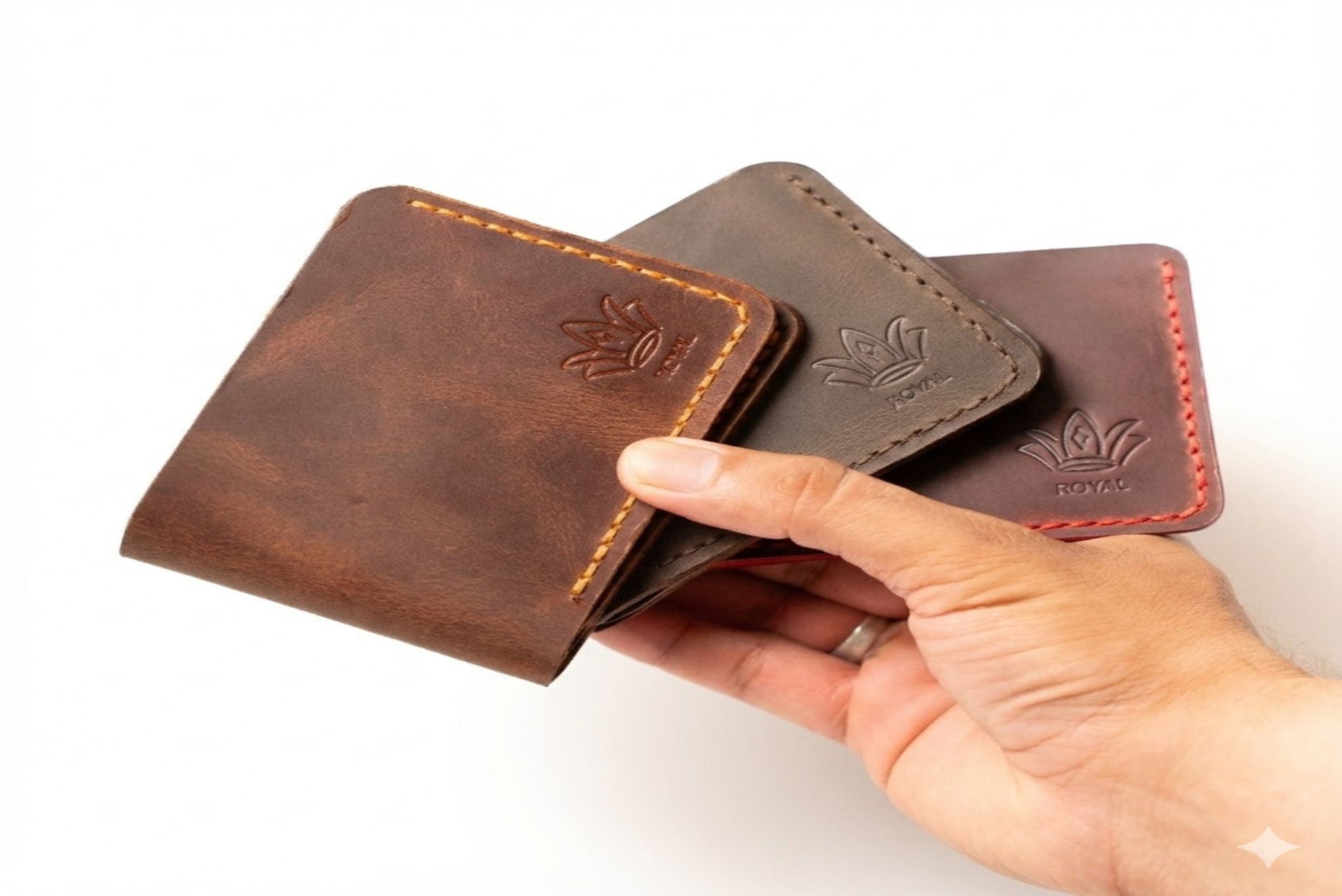 Royal Men's Genuine Leather Bi-Fold Wallet | 8 Card Capacity.